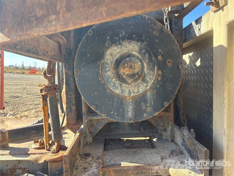  Winch Truck Body معدات النقل - غير ذلك