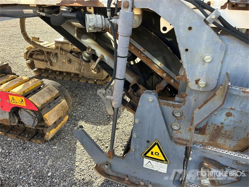 Wirtgen W210 Asfalta dzesēšanas iekārtas