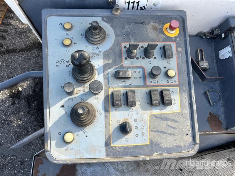 Wirtgen W210 Asfalta dzesēšanas iekārtas