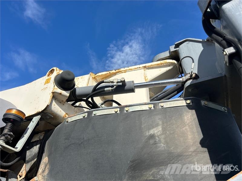 Wirtgen W210 Asfalta dzesēšanas iekārtas