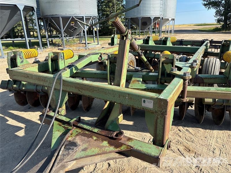 Wishek 842 14 ft Offset Disc Harrow زحافات ساحقة