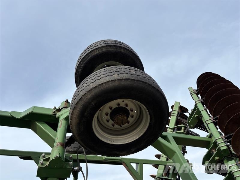 Wishek 842LNT-38 38 ft Tandem Breaking Disc Randaalid