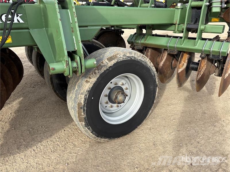 Wishek 842LNT-38 38 ft Tandem Breaking Disc Randaalid