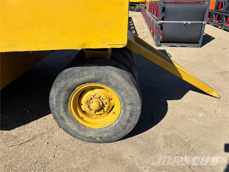 Wobbly Wheel 9 ft x 7 ft Pull Behind Compactor Vontatott vibrátoros hengerek