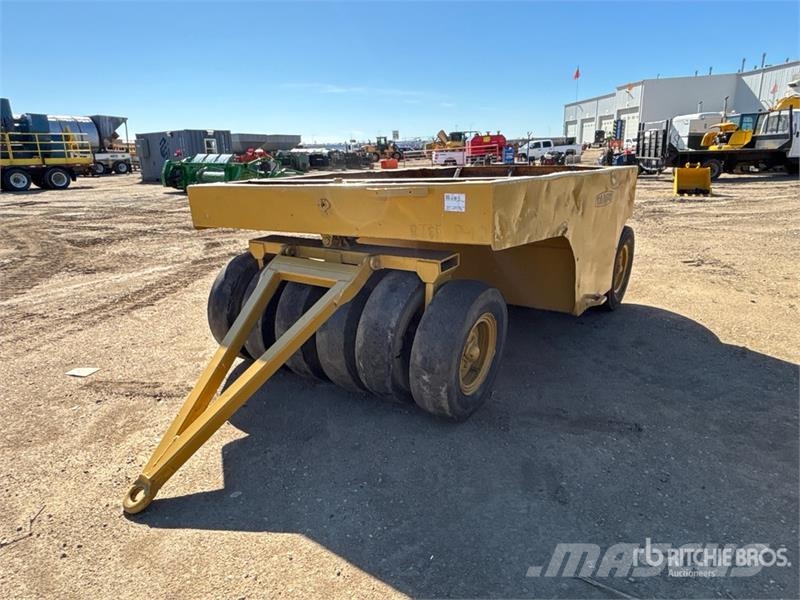 Wobbly Wheel 9 ft x 7 ft Pull Behind Compactor Vontatott vibrátoros hengerek