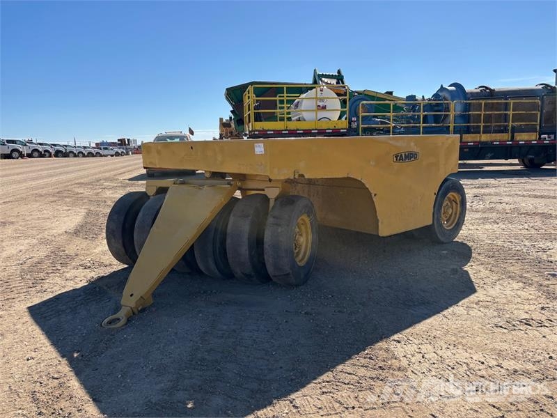 Wobbly Wheel 9 ft x 7 ft Pull Behind Compactor Slepe Valser