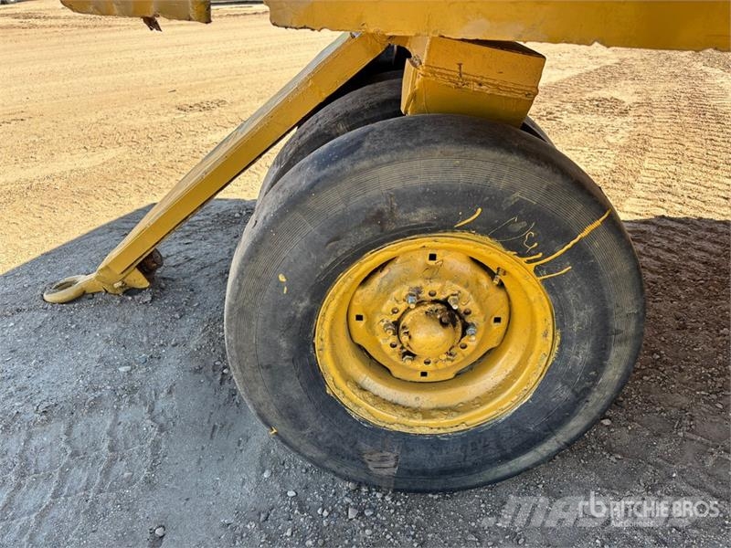 Wobbly Wheel 9 ft x 7 ft Pull Behind Compactor Slepe Valser