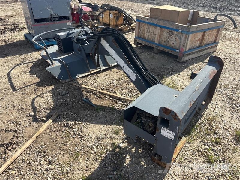 Wolverine 36 in Skid Steer Brush Cutter ماكينات جز العشب