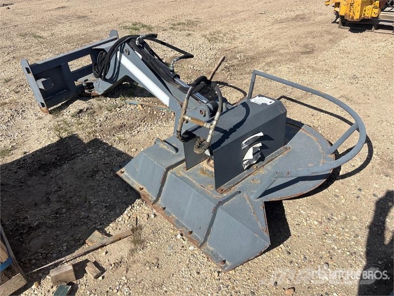 Wolverine 36 in Skid Steer Brush Cutter ماكينات جز العشب