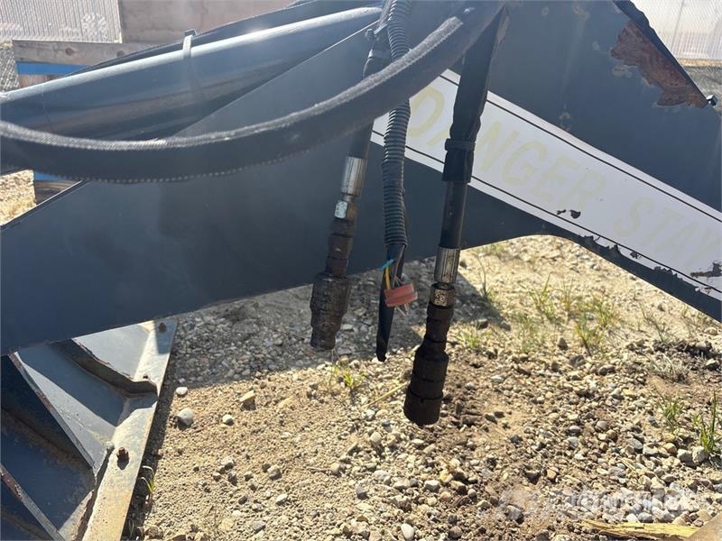 Wolverine 36 in Skid Steer Brush Cutter ماكينات جز العشب