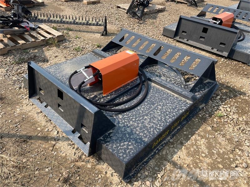 Wolverine BC-13-72W 72 in Skid Steer Brush Cutter Monterade och påhängda gräsklippare