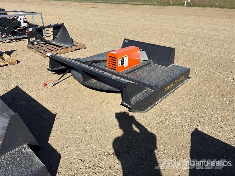 Wolverine BC-13-72W 72 in Skid Steer Brush Cutter Sekačky namontované a tažené
