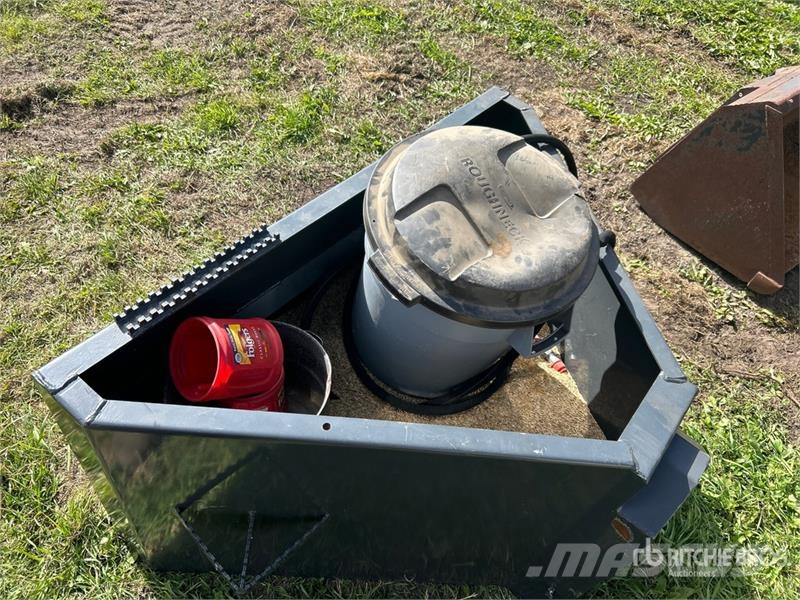 Wolverine CCT-11-148V 56 in Concrete Chute Bucket Andre komponenter