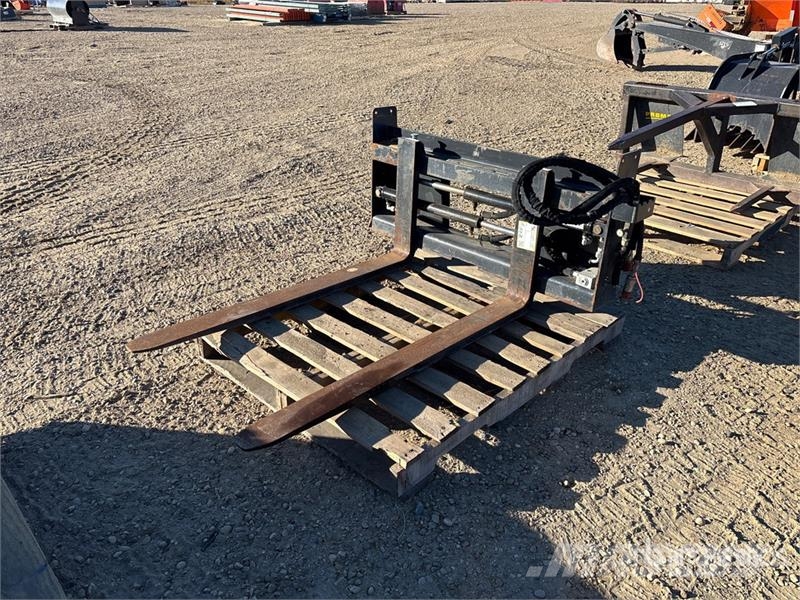 Wolverine PFA-11-3300G 48 in Skid Steer Forks Fourche