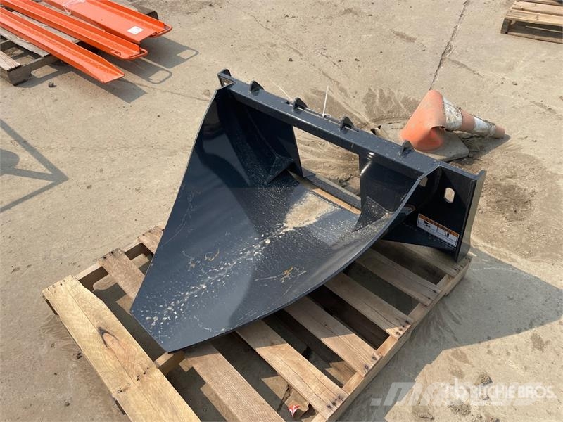  Wolverine TD-13-36R 12 in Skid Steer Stump Bucket  挖斗