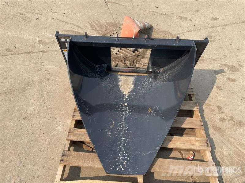  Wolverine TD-13-36R 12 in Skid Steer Stump Bucket  挖斗