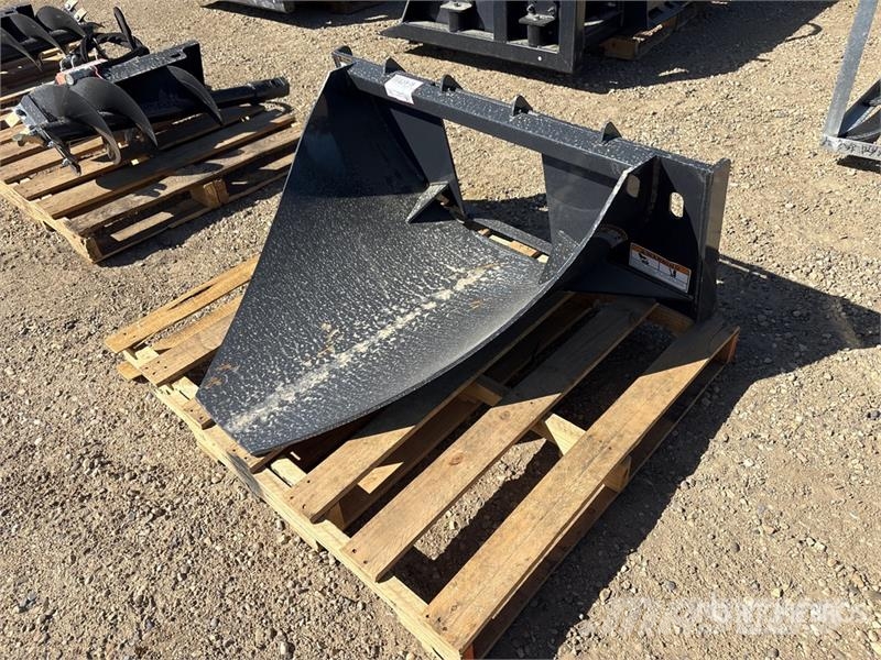 Wolverine TD-13-36R Skid Steer Stump Bucket (Unuse Godet