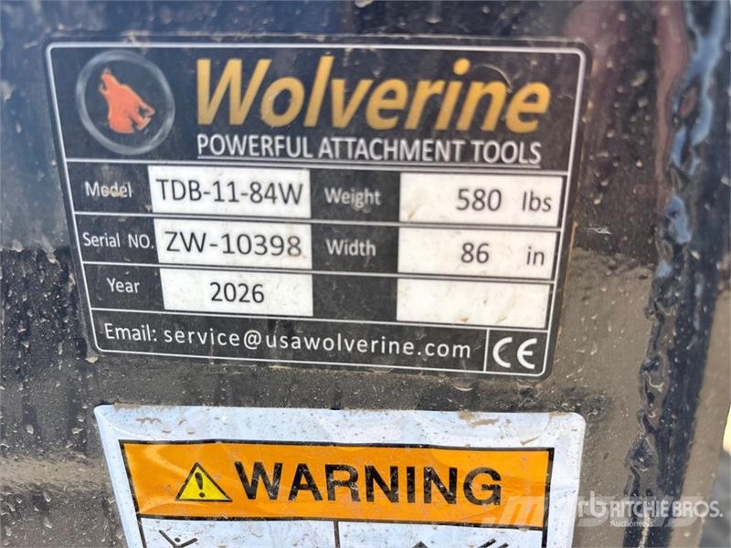 Wolverine TDB-11-66W 66 in Skid Steer Bucket (Unus Godet
