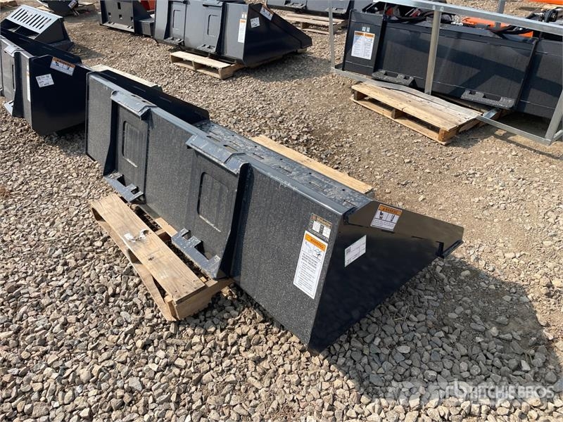  Wolverine TDB-11-84W 84 in General Purpose Skid St 挖斗