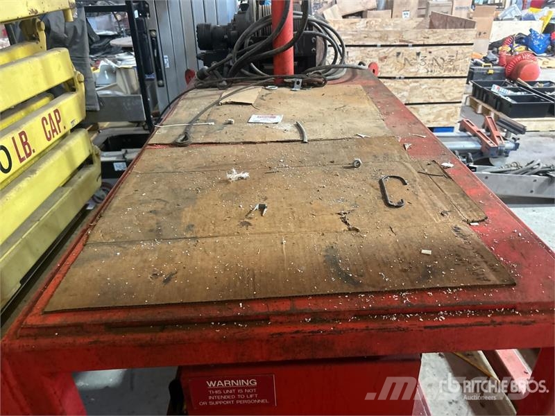  Work Table With Hydraulic Hoist Andre komponenter