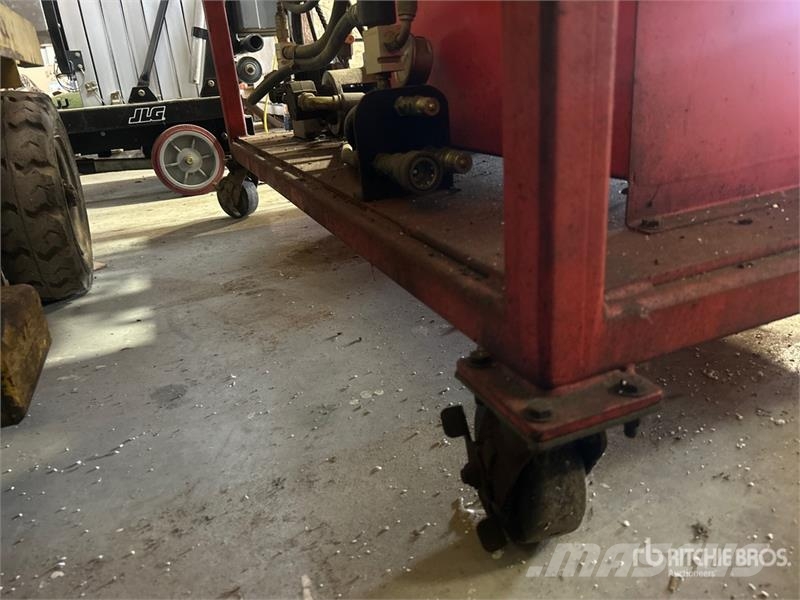  Work Table With Hydraulic Hoist Andre komponenter