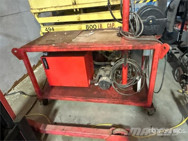  Work Table With Hydraulic Hoist Andre komponenter