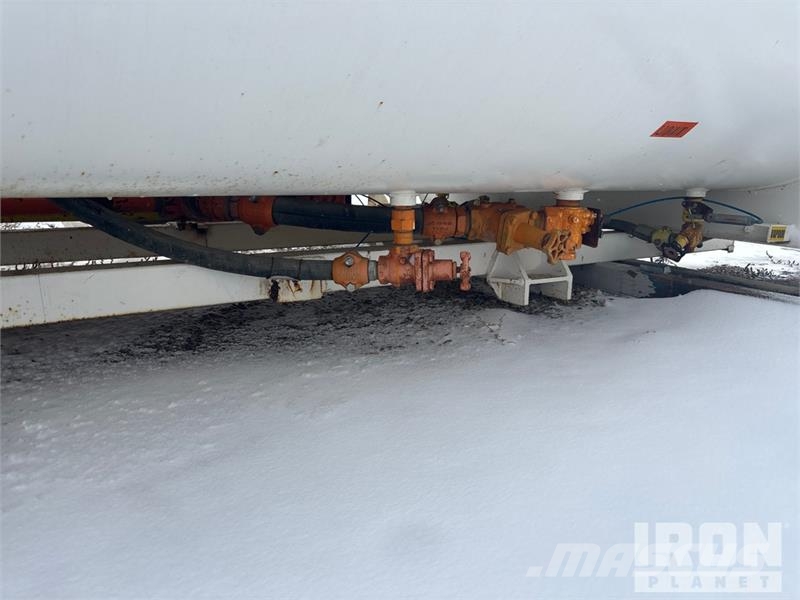 WRBT 1750 TDU Skid Mounted Steel Ammonia Tank Fuel and additive tanks