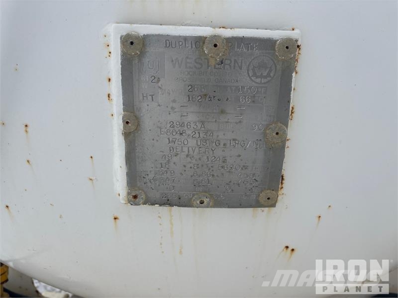 WRBT 1750 TDU Skid Mounted Steel Ammonia Tank Fuel and additive tanks