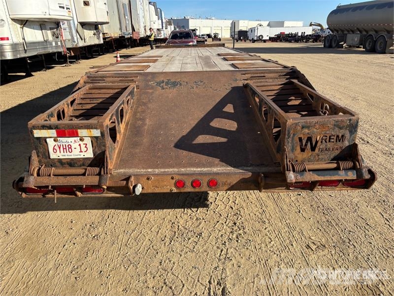 Wrem 32 ft Tri/A Equipment Trailer Прицепы-Автовозы