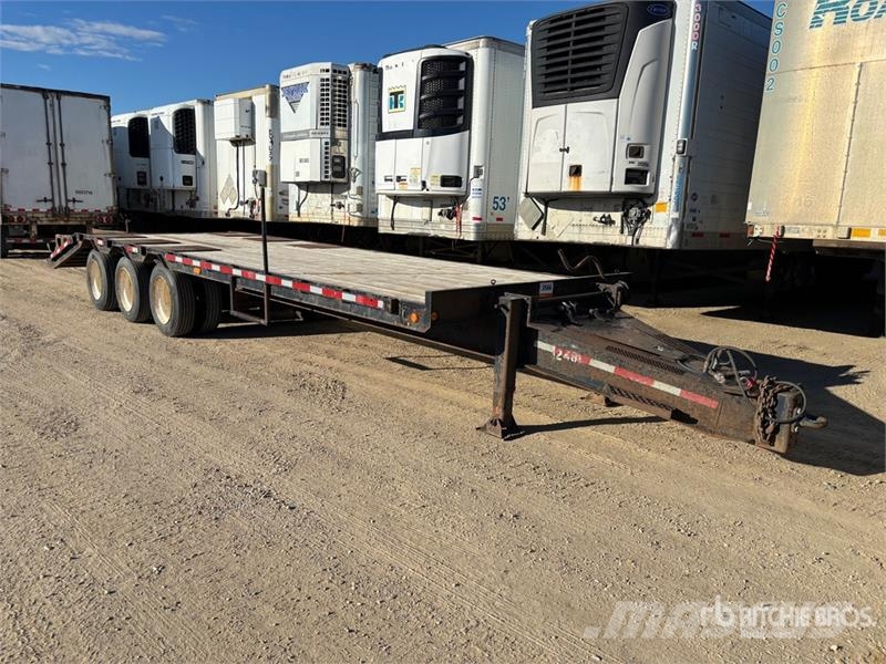 Wrem 32 ft Tri/A Equipment Trailer Прицепы-Автовозы