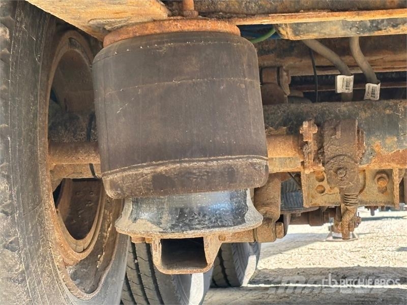 Wrem 32 ft Tri/A Equipment Trailer Прицепы-Автовозы