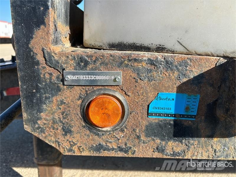 Wrem 32 ft Tri/A Mud Mixing Equipment Trailer Ρυμούλκες μεταφοράς οχημάτων