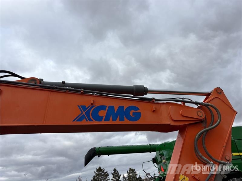XCMG XE210CU Tracked Excavator Гусеничные экскаваторы