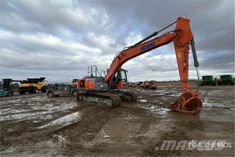 XCMG XE210CU Tracked Excavator Гусеничные экскаваторы