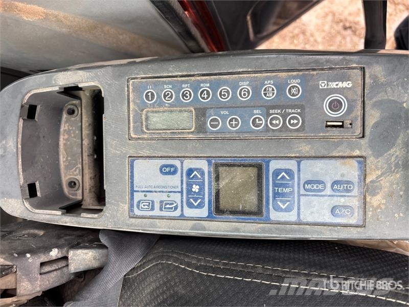 XCMG XE210CU Tracked Excavator Гусеничные экскаваторы