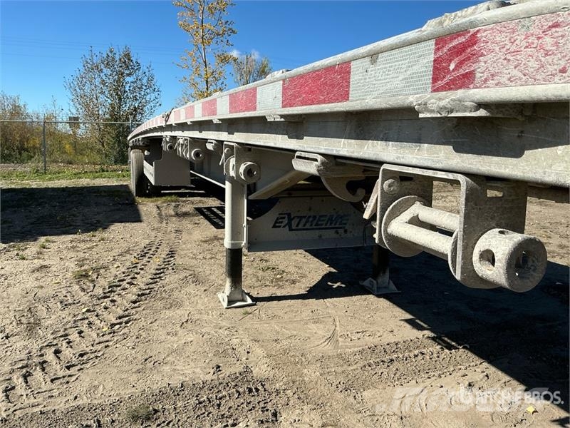 Xtreme 53 ft T/A Flatbed Trailer Причепи-платформи/бокове розвантаження