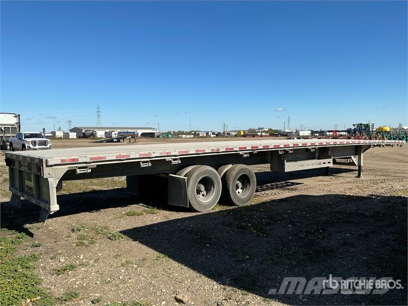 Xtreme 53 ft T/A Flatbed Trailer Причепи-платформи/бокове розвантаження