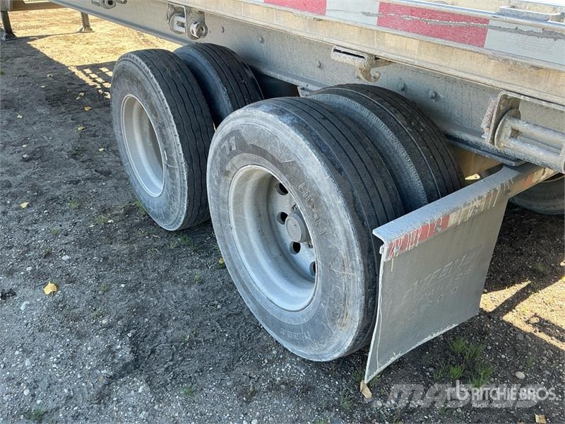 Xtreme 53 ft T/A Flatbed Trailer Причепи-платформи/бокове розвантаження