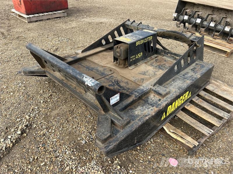 Xtreme 60 in Skid Steer Brush Cutter Priključne in vlečne kosilnice