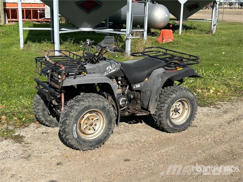 Yamaha Big Bear 350 4x4 ATV ATV-k