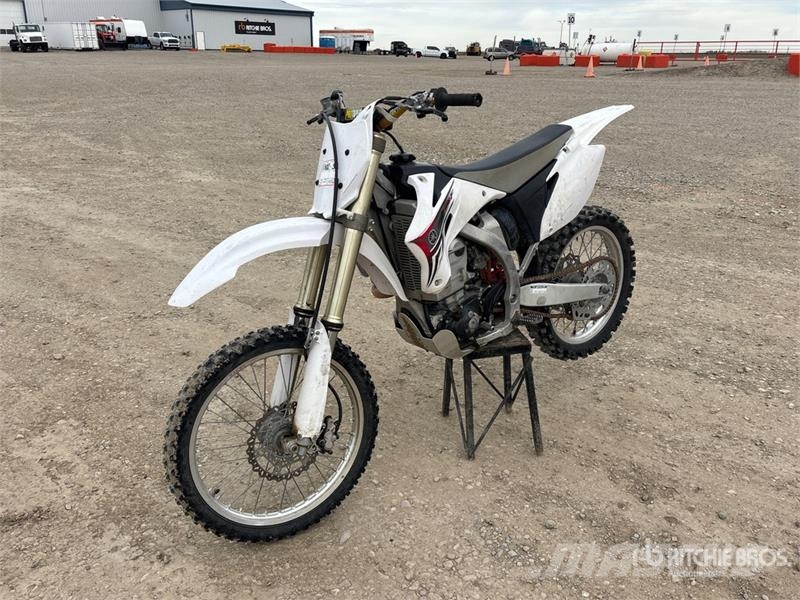 Yamaha YZ450F Motocross Bike Veículos todo-terreno