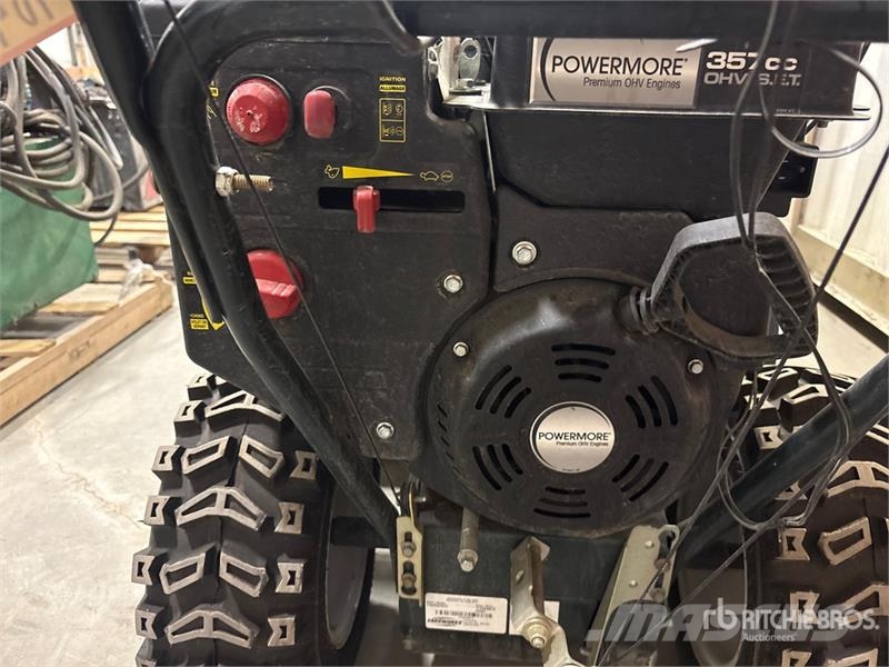 YardWorks 31BH65KH515 30 in Walk-Behind Snow Blowe قاذفات الجليد