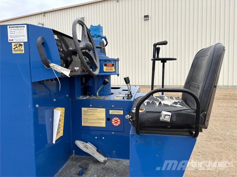 Zamboni 520 Ice Resurfacer 기타 도로 및 제설 기계