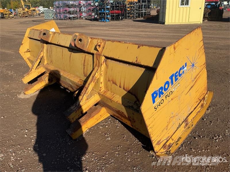 10 ft Pro-Tech Sno pusher SPB Snow Plow - Fits Whe Snežne daske i plugovi