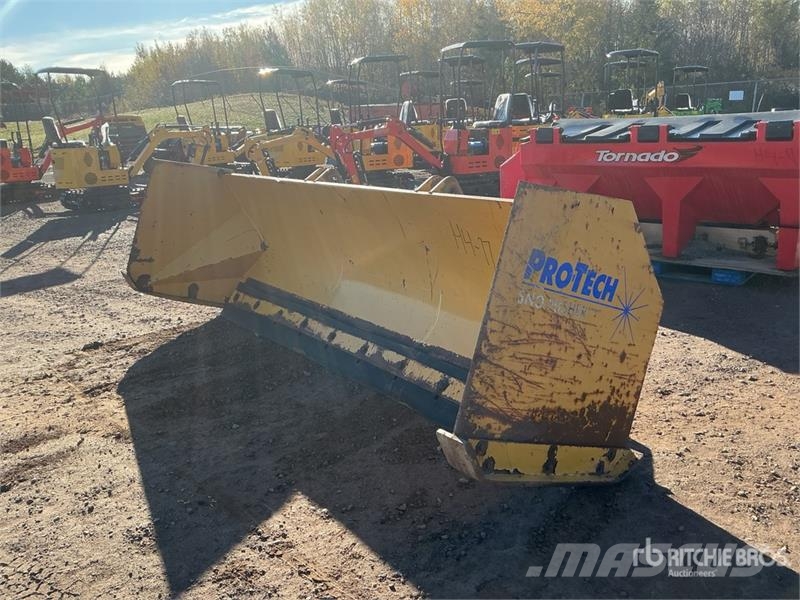 10 ft Pro-Tech Sno pusher SPB Snow Plow - Fits Whe Snežne daske i plugovi