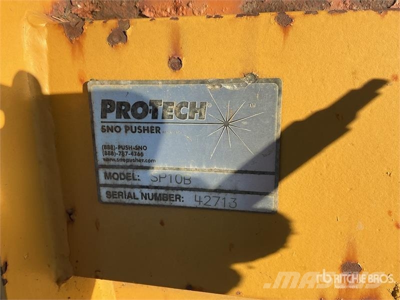 10 ft Pro-Tech Sno pusher SPB Snow Plow - Fits Whe Snežne daske i plugovi