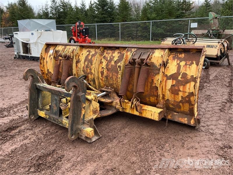  11 ft 2 Way Snow Plow - Fits Wheel Loader حراثات ونصول الجليد