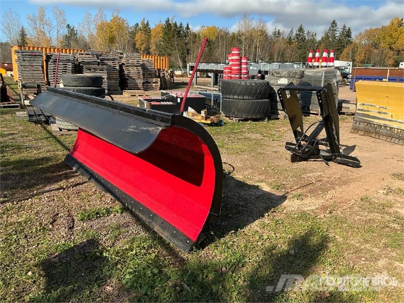  11 ft 2 Way Snow Plow Снежные отвалы и плуги