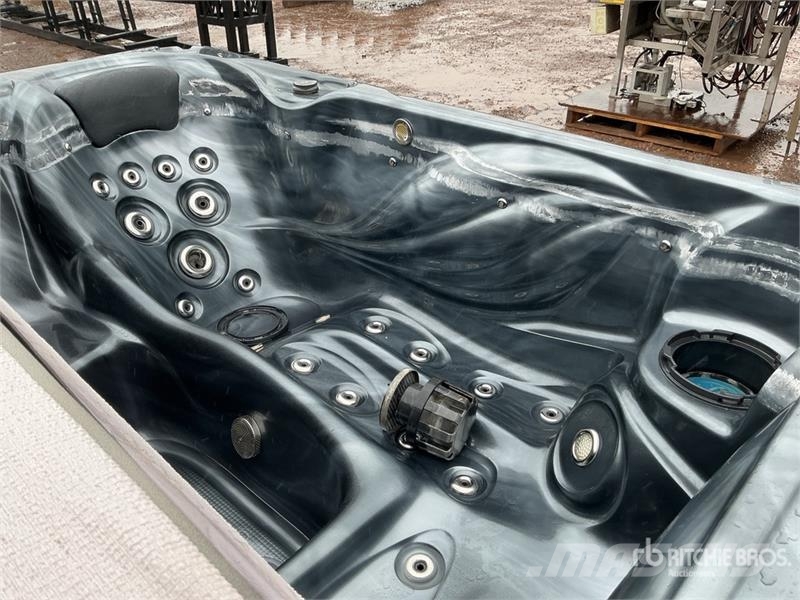 1100 Liter Hot Tub Drugi deli