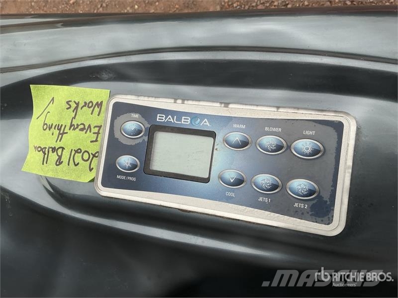 1100 Liter Hot Tub Drugi deli